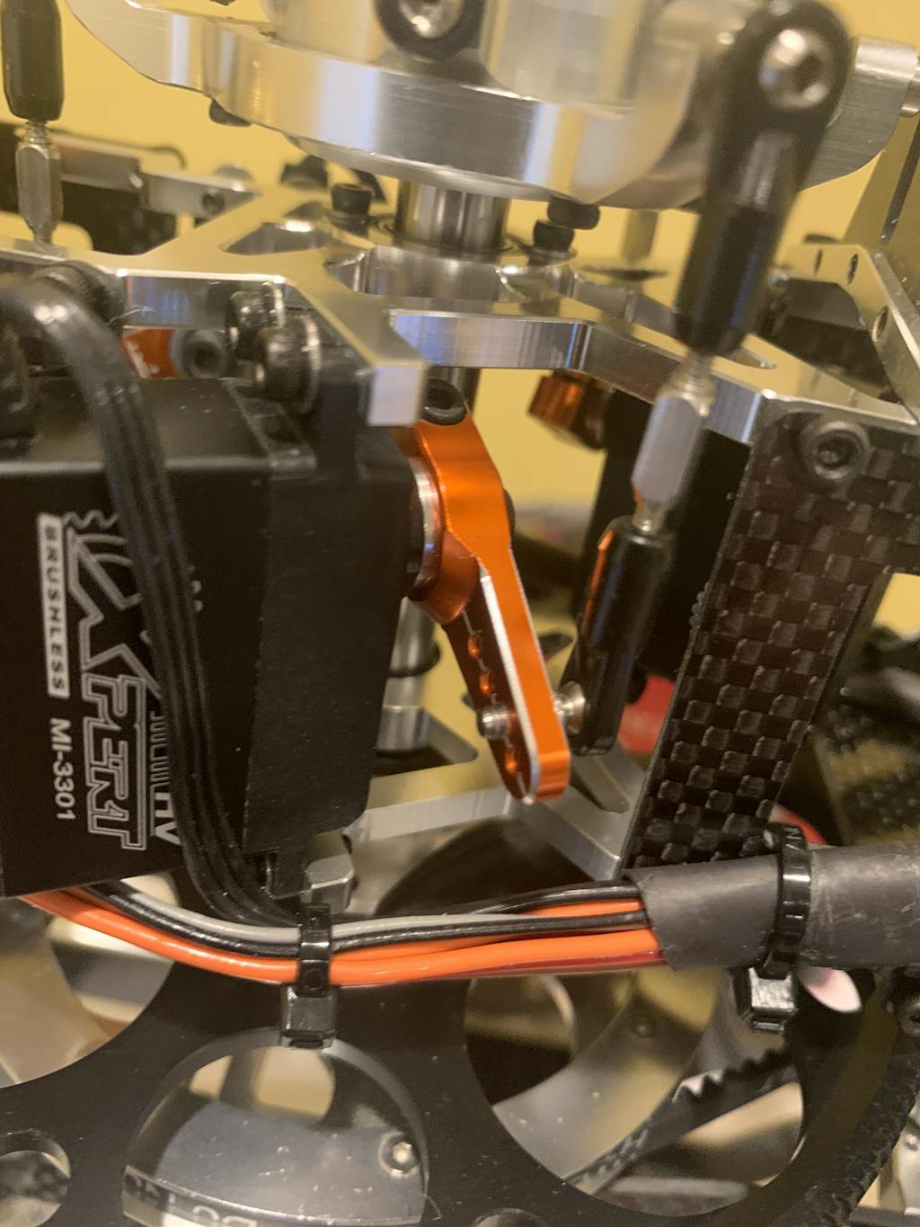 Xpert Servo Horn (25T) HeliDirect