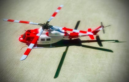 ラジコン ヘリコプター 新型 Goosky E2 UH-1Y GPS搭載 Amazon.com