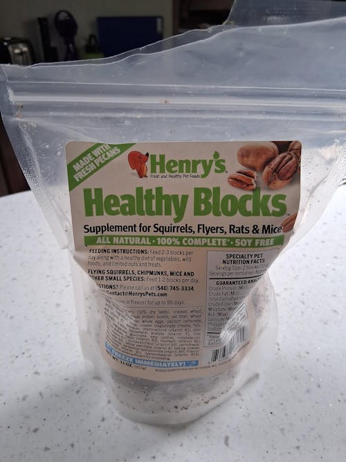 Healthy Blocks - Food for Squirrels, Flyers, Rats and Mice