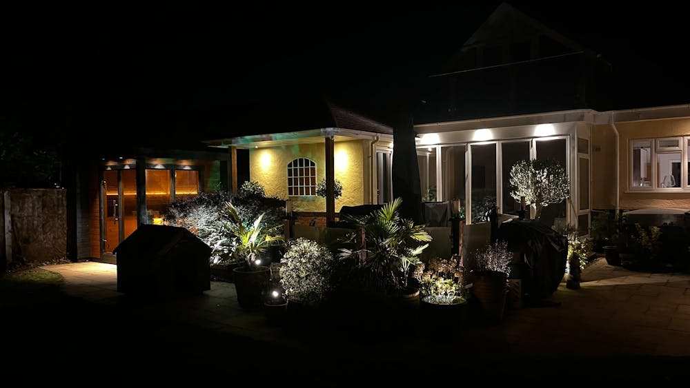 Leil® Patio S 4-5 Person Outdoor Sauna