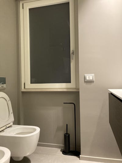 Versilia - Piantana porta rotolo e porta scopino