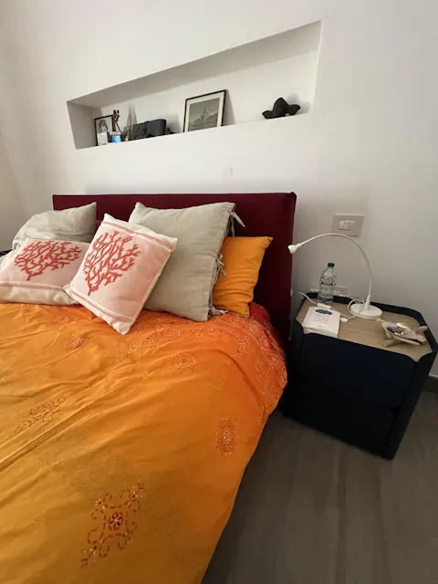 Lirio - Comodino
