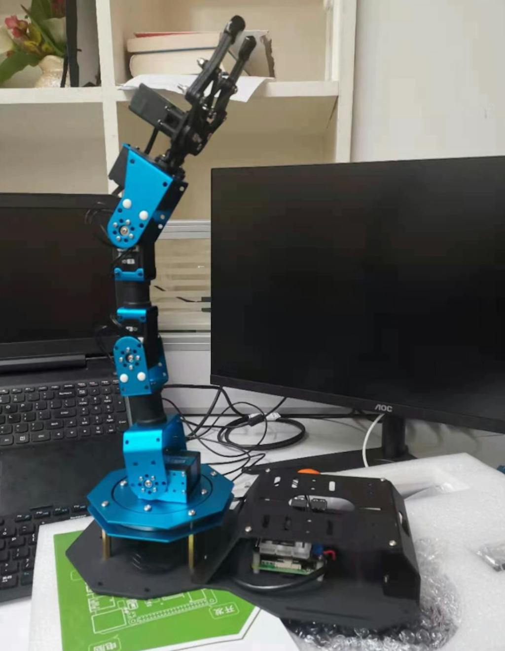 ArmPi Hiwonder Raspberry Pi 4B (4GB) AI Vision Robotic Arm with Python