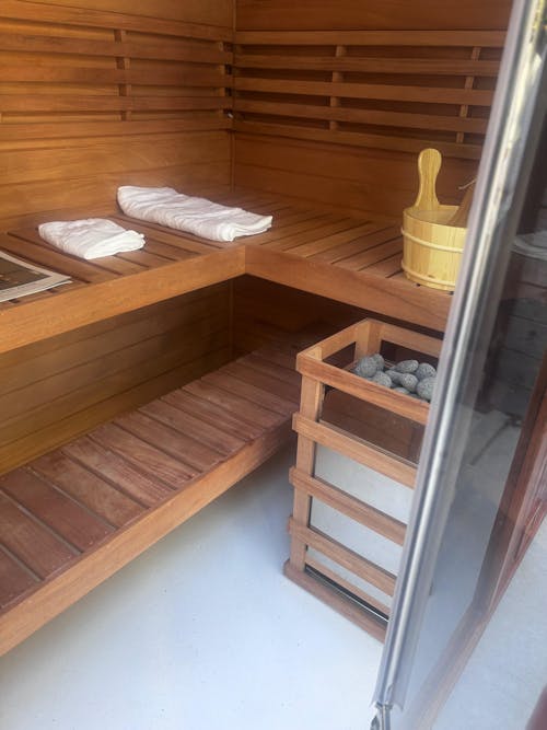 Aurora Outdoor  Steam Sauna - 4 Person | Model 704VT