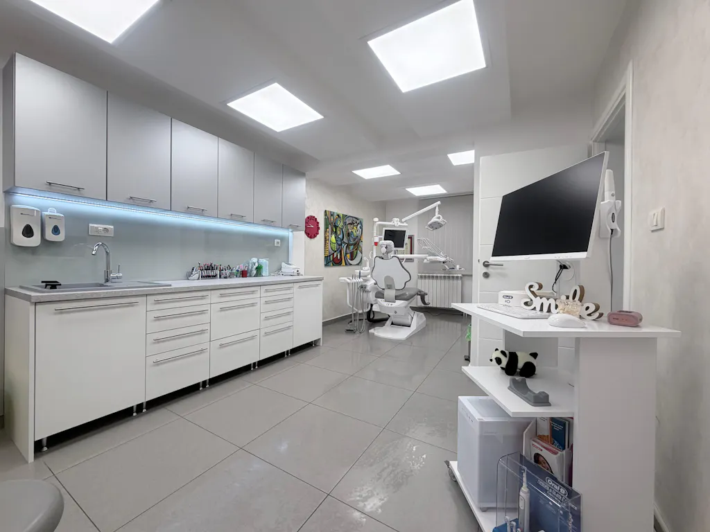 Ručica- šipka IDEA 326 NIKL BRUŠENI