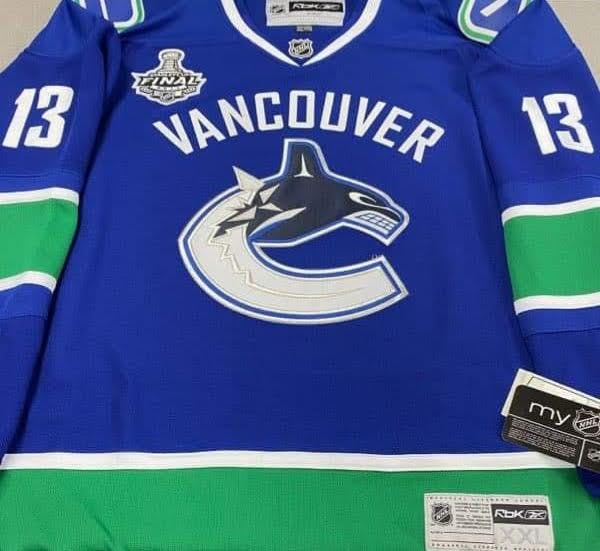 2011 canucks jersey