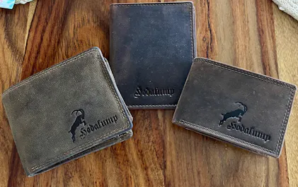 Capricorn wallet in a hunter vintage look by Hodalump & Ratschkatl