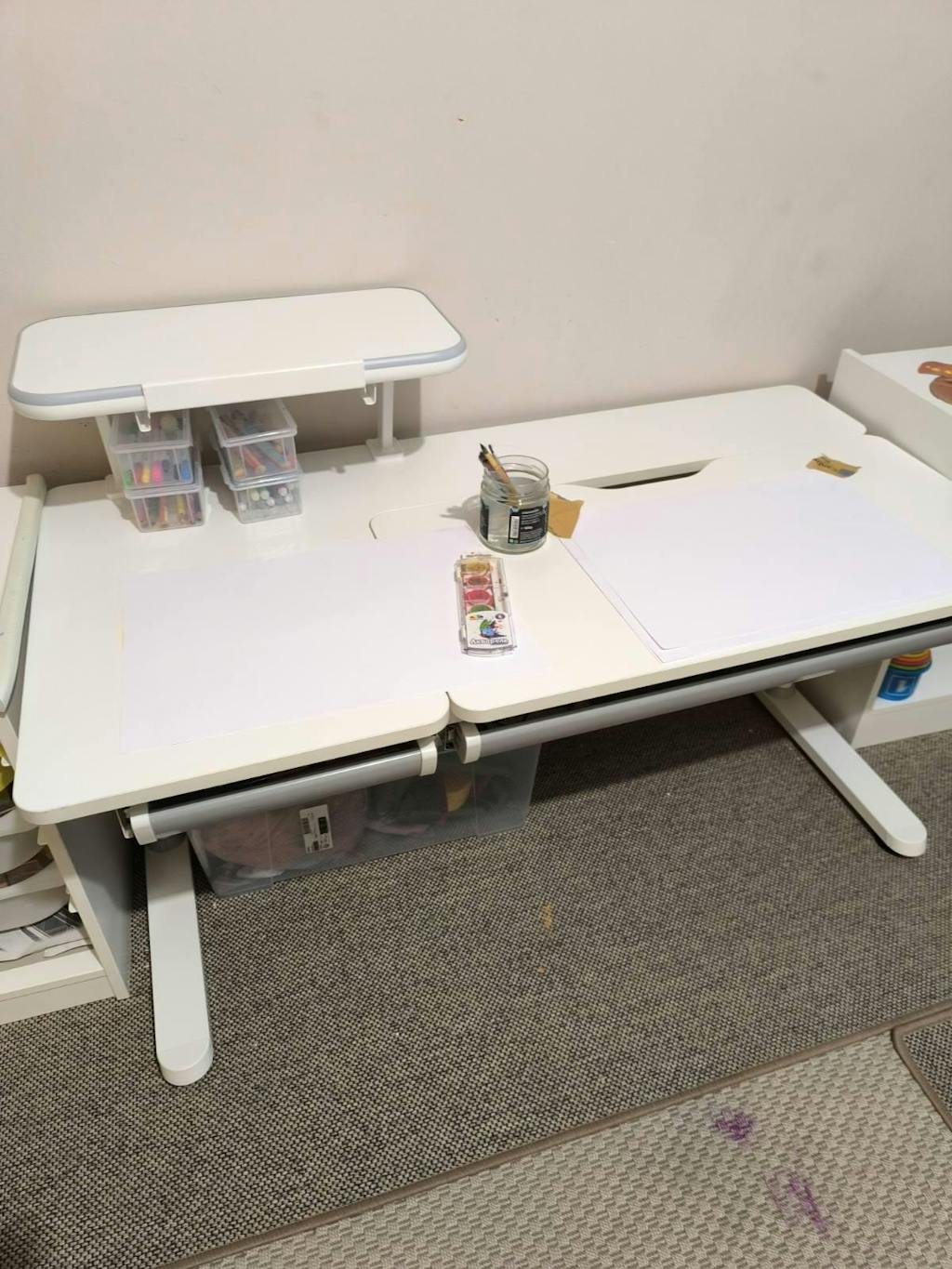 LUBU Butler-Aufsatz mit Buchstütze – ergonomischer Schreibtischaufsatz für Kinder und Jugendliche, zur Aufbewahrung von Büchern & Tablets