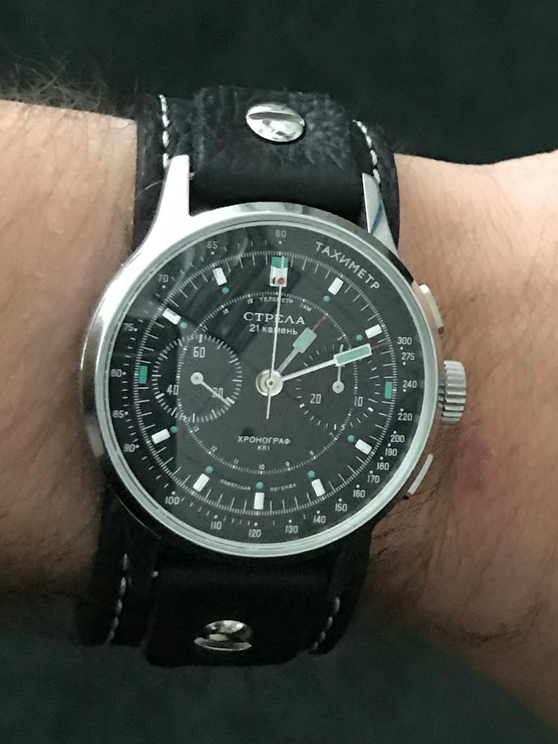 セルピコ Fluco Vigo Black Riveted Leather Open-End Cuff Watch Strap