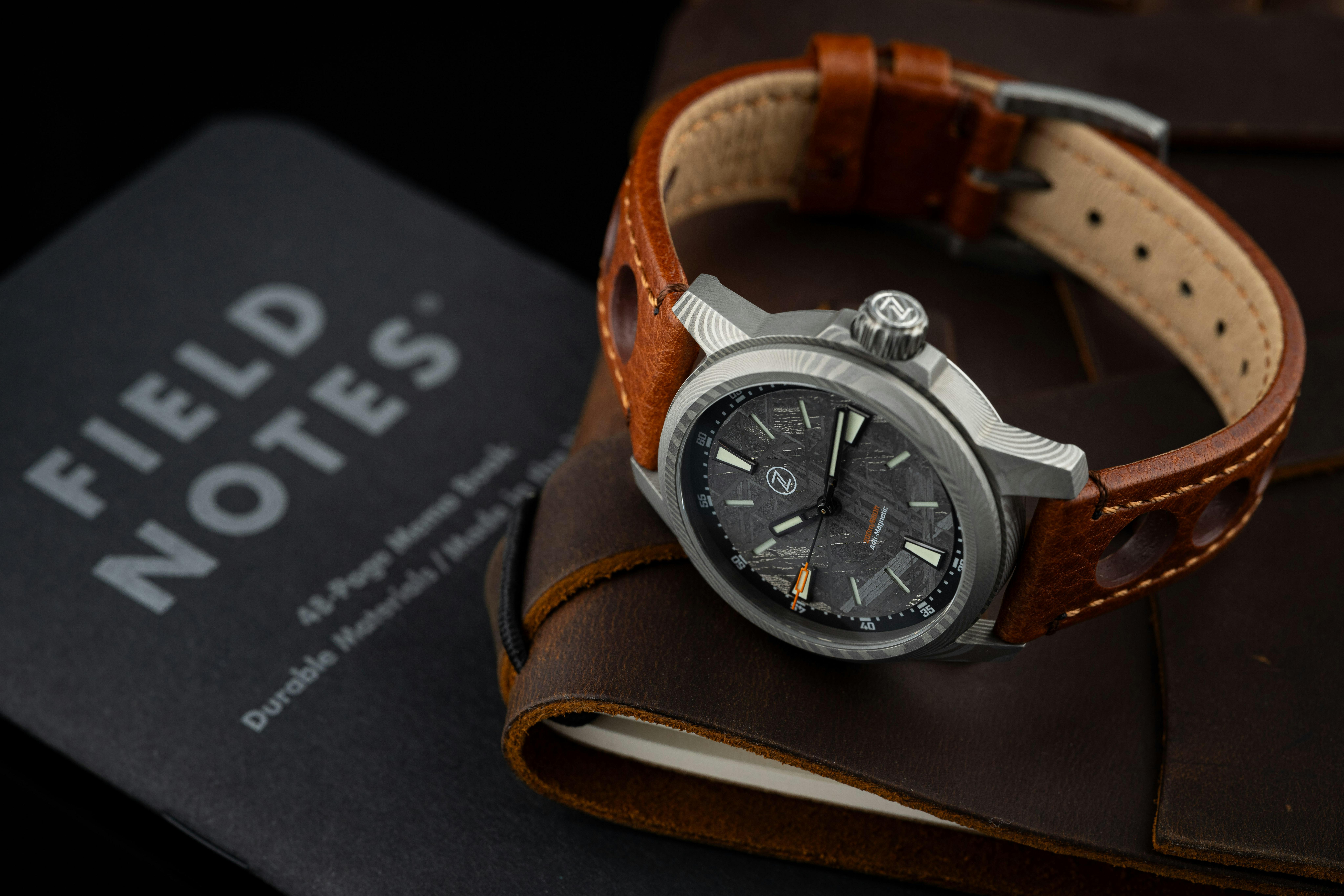 Hirsch Rally Black Vegetable-Tanned Leather Watch Strap