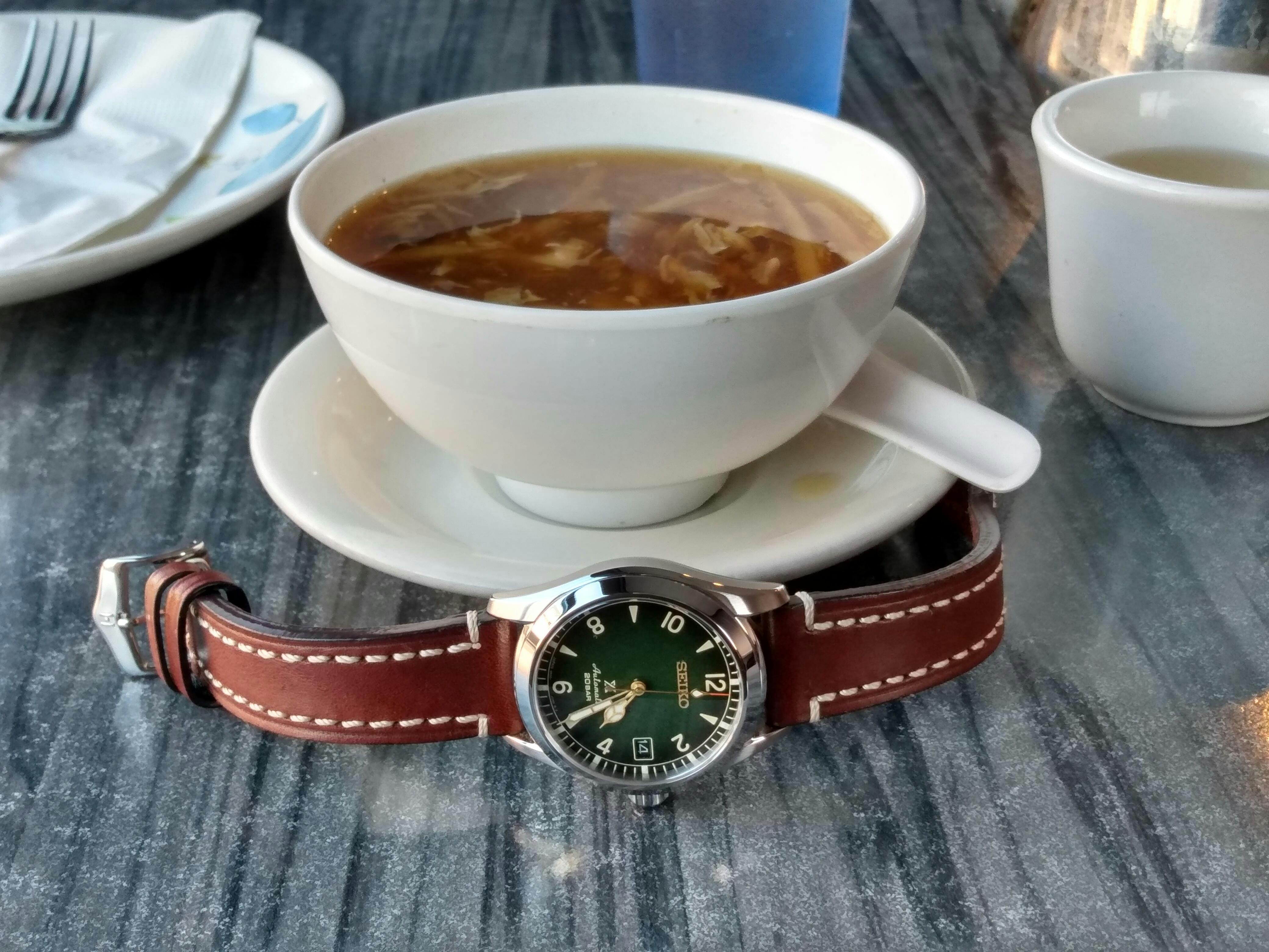 切手41 Hirsch Liberty Brown Leather Quick-Release Watch Band Strap