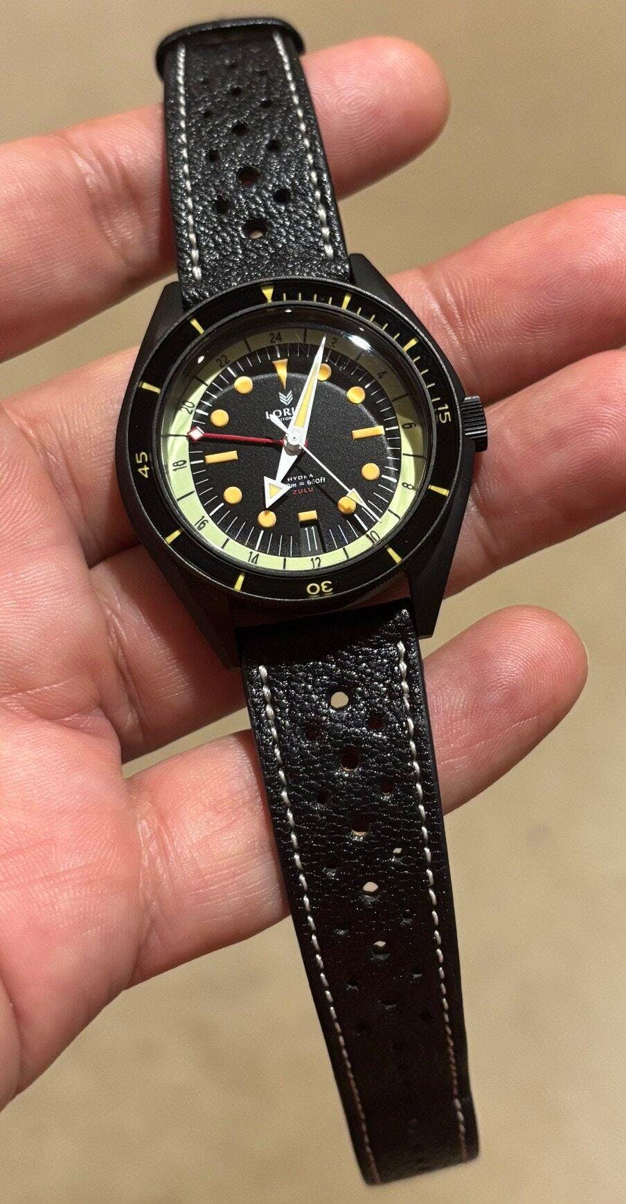 JOEL TUDOR KOOKBOX9.5ウェインリッチハンドシェイプ　サンタナ Fluco Biarritz Powder Blue Goatskin Leather Quick Release Watch Strap