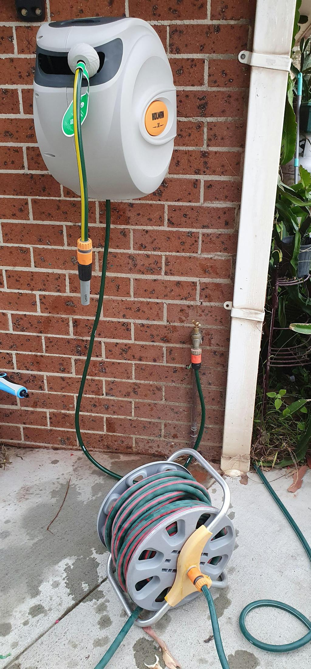 30m Retractable Hose Reel Easy Install & Rewind Holman Industries