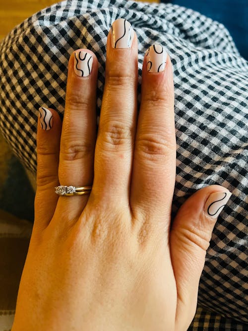 Get A Wiggle On! - Holy Classics (Non-UV Nail Wraps)