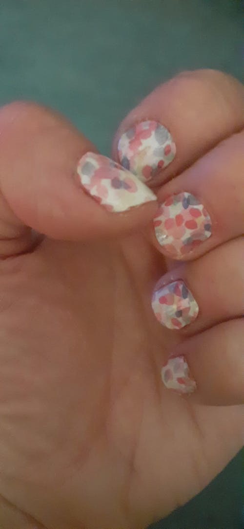 HOLY GRAIL NAIL