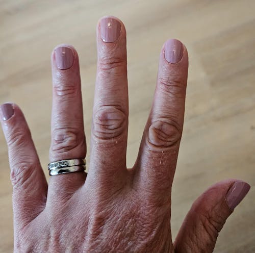 HOLY GRAIL NAIL