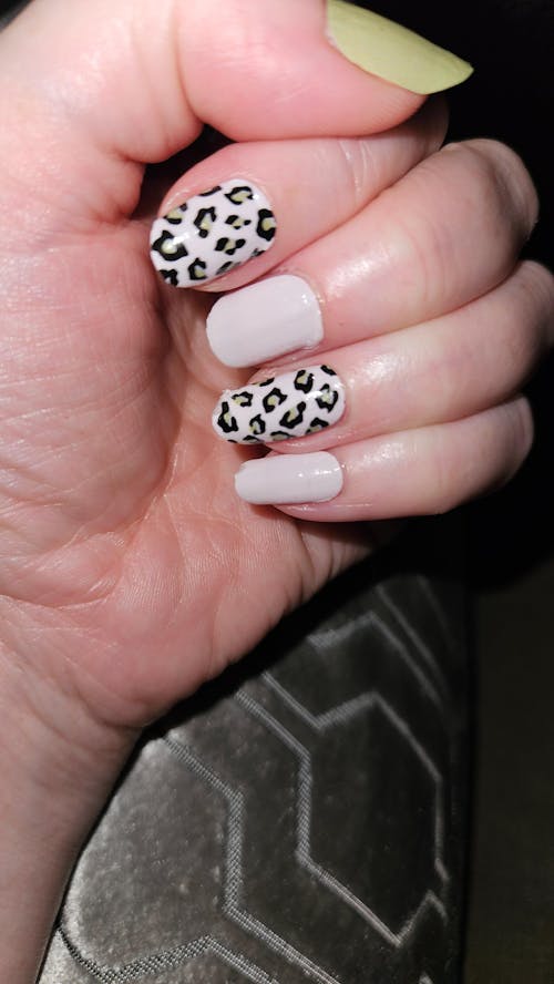 Paw Print Green - Holy Classics (Non-UV Nail Wraps)