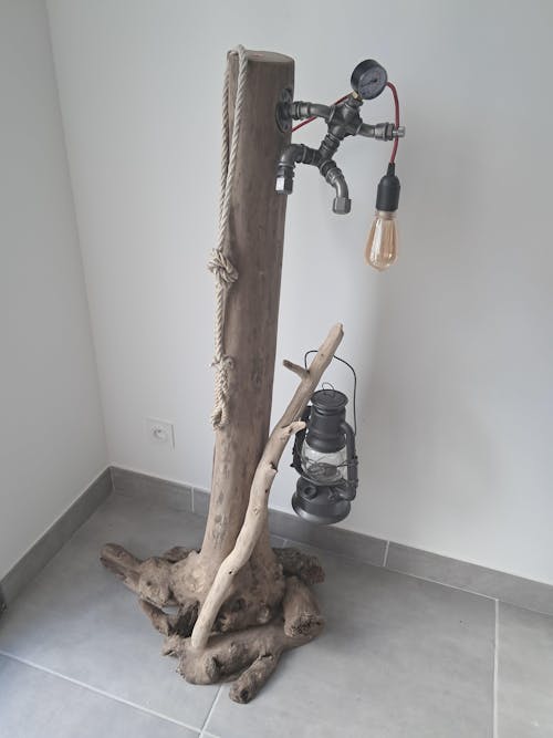 Lampe murale, applique, "Le Grimpeur"