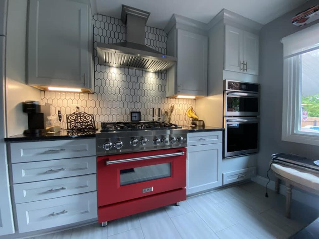 ZLINE 48" Gas Range iin Black Stainless Steel (RGB48)