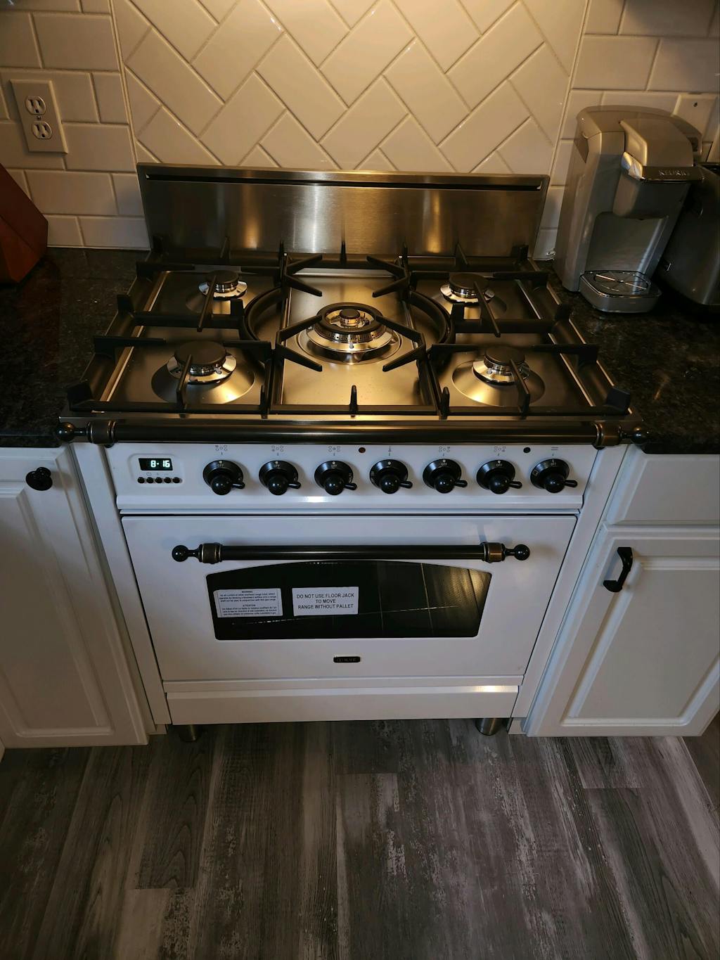 ILVE Bronze Handrail for Nostalgie 36" Range (HRN36B)