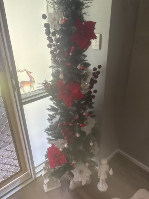 6FT Slim Light Snow Christmas Tree - 300 Tips