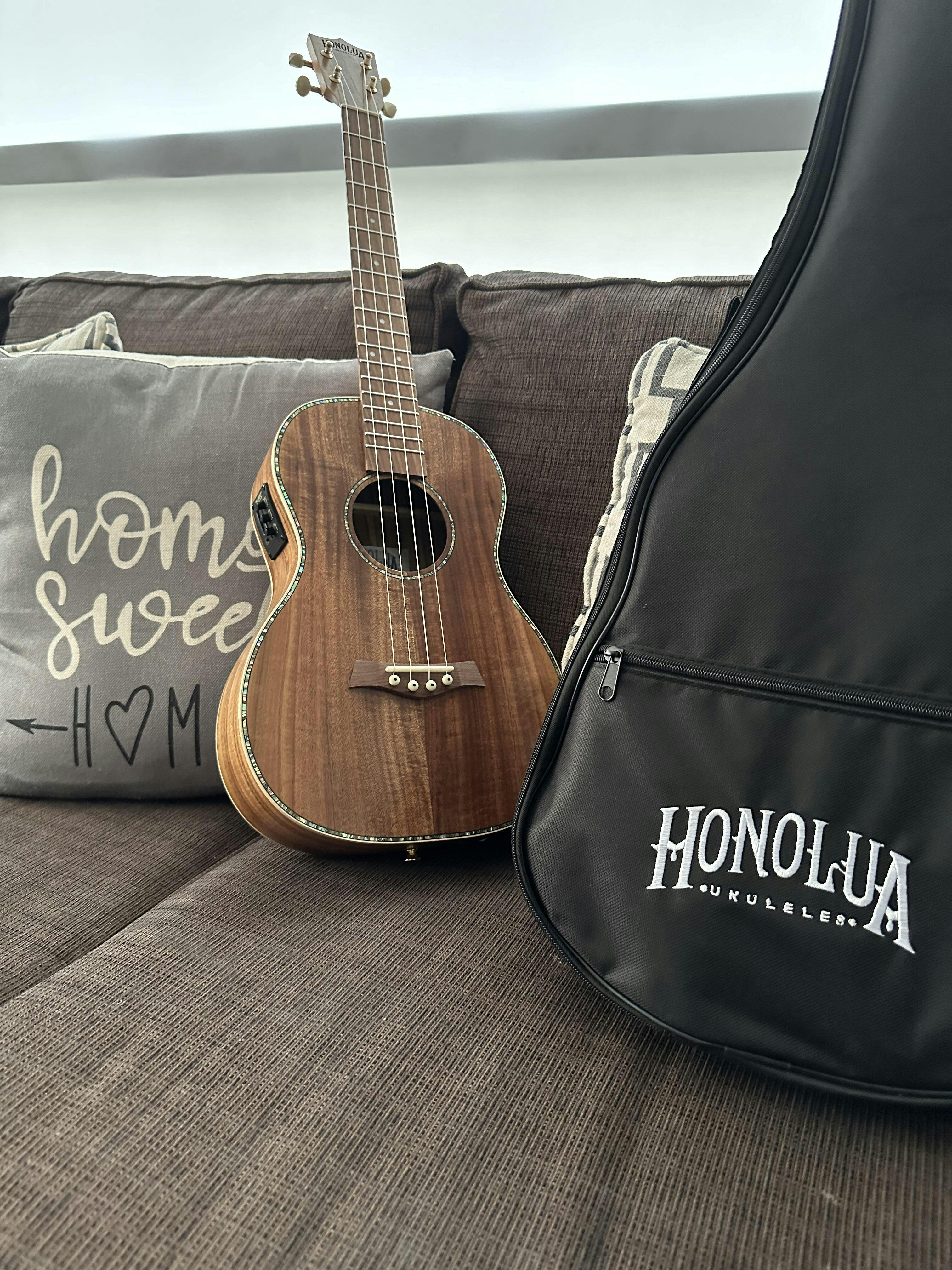 Kohala Deluxe Solid Top Baritone Acoustic/Electric Ukulele - Honolua ...