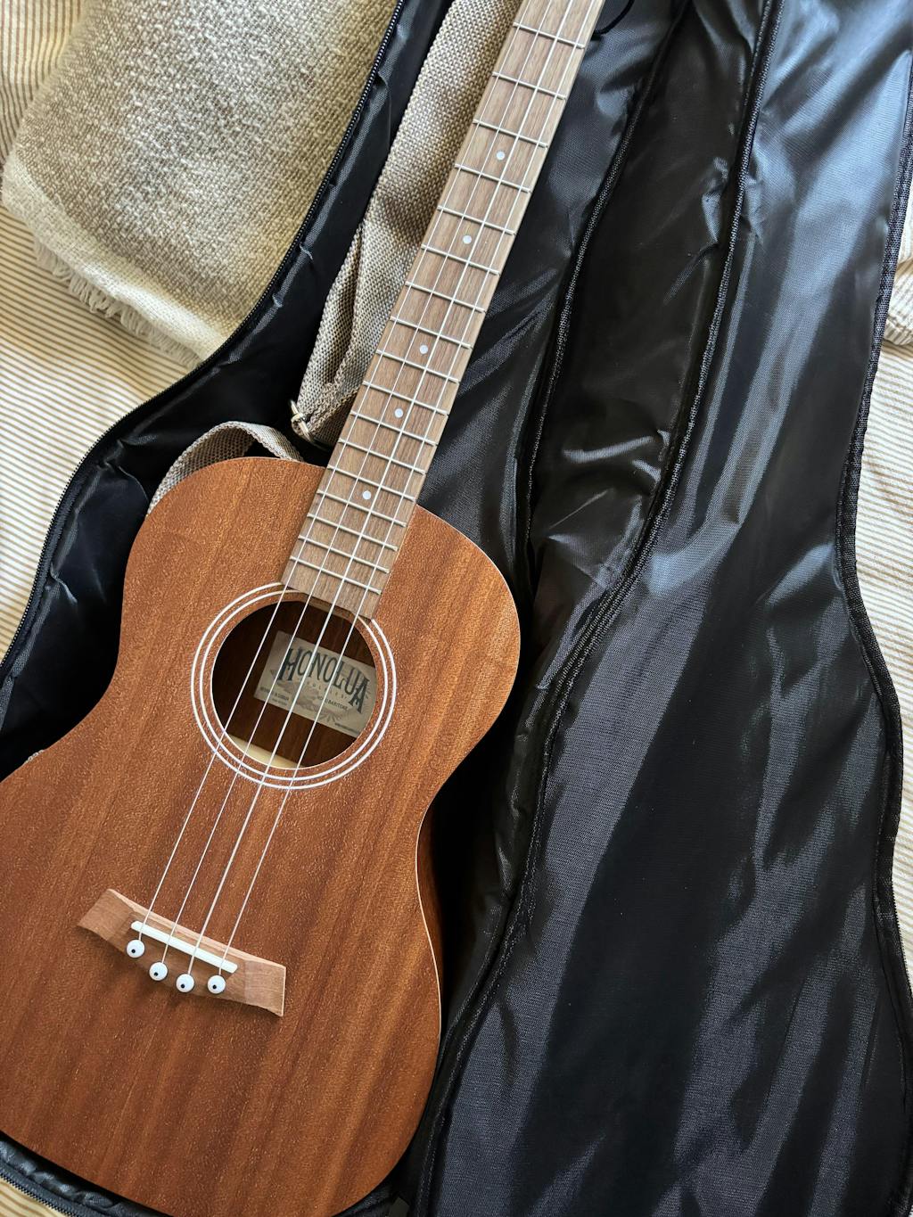 Honu Baritone Ukulele