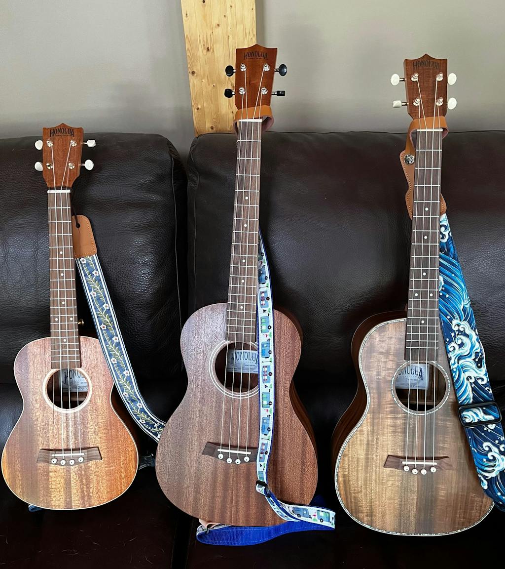 Honu Baritone Ukulele