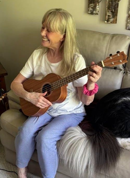 Honu Baritone Acoustic Electric Ukulele