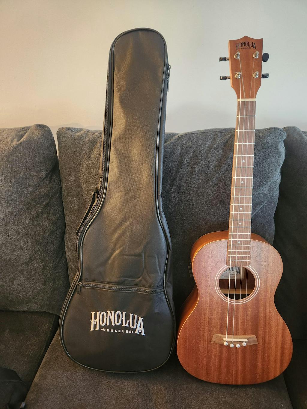 Honu Baritone Acoustic Electric Ukulele