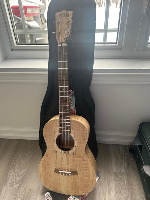 Honu Limited Edition Spalted Maple Baritone Ukulele