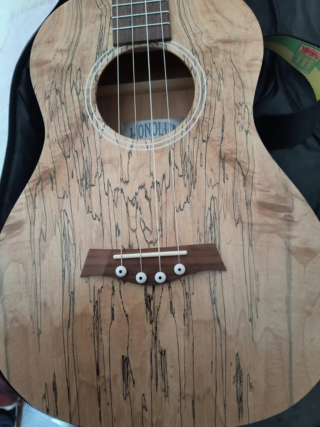 Honu Limited Edition Spalted Maple Baritone Ukulele