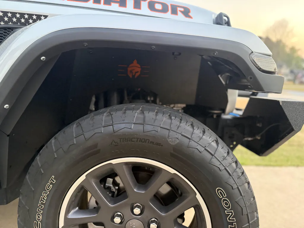 Aluminum Front Wheel Well Liners for 18-26 Jeep Wrangler JL & 20-26 Gladiator JT(Excluding Rubicon 3.6L Engine) - Hooke Road