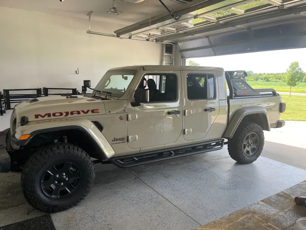 Hooke Road Running Boards Side Steps Nerf Bars(20-26 Jeep Gladiator JT)