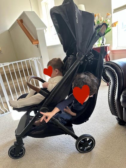 Hoppie – 幼児とベビーカーのためのスマートな追加シート