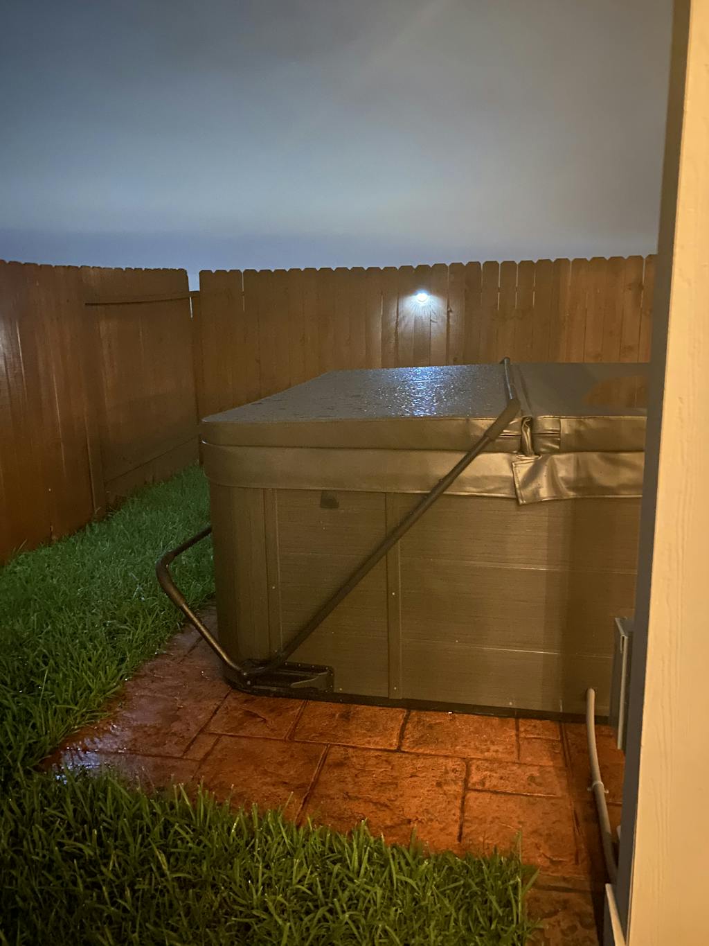 Covermate II Cover Lift. Covermate II Hot Tub Spa Cover Lift. Covermate