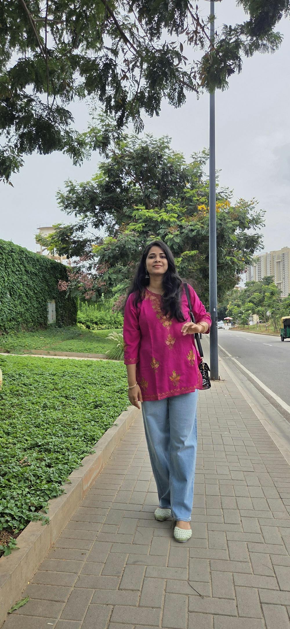 HOC Crafts Aari Embroidered Cotton Solid Women's Short Kurta - Magenta