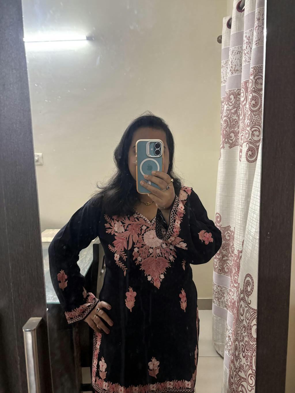 HOC Wool Aari Embroidered Short Kurta-Black