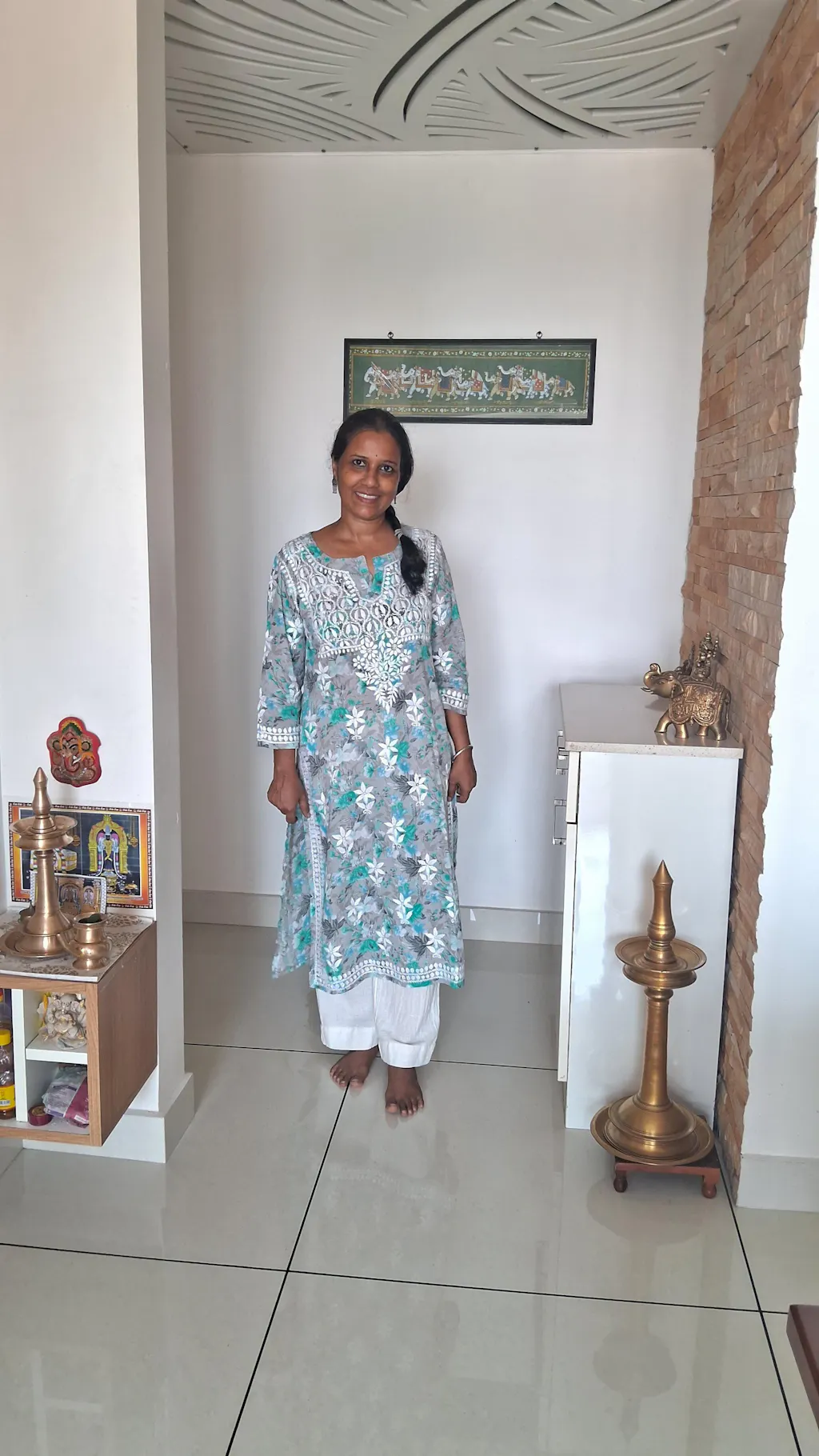 HOC Zarah Chikankari Mulmul Printed Straight Kurta