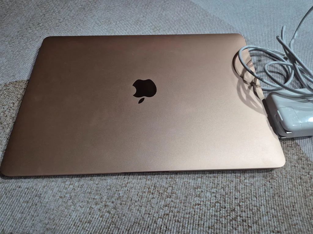 Apple Macbook Pro Intel Core i9 (2019)