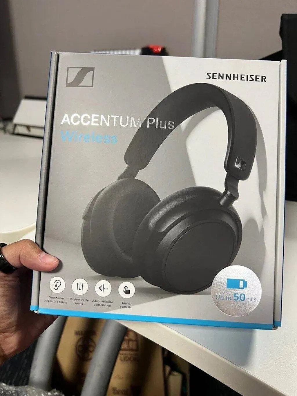 Sennheiser Accentum 4