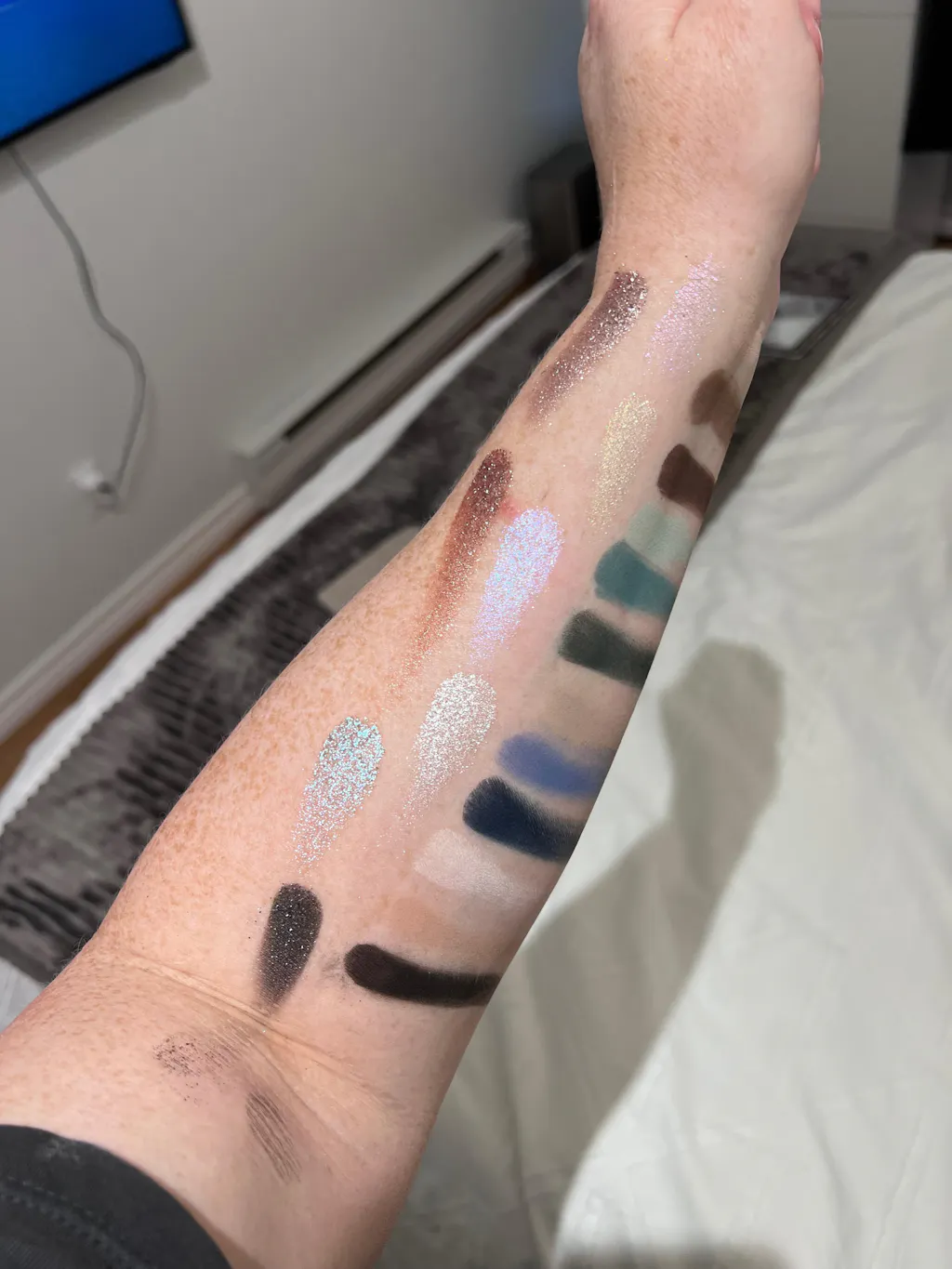 Timeless Tones eyeshadow palette - GLAMINATRIX COSMETICS – I FEEL