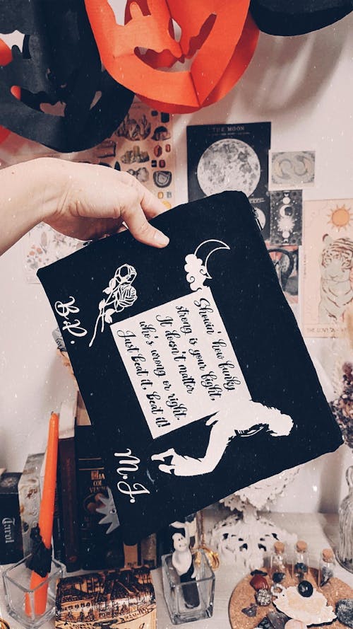 Iatta Niura di Giorgia Pulvirenti