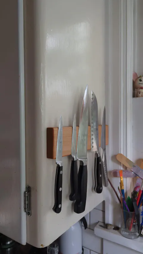 Magnetic Knife Holder