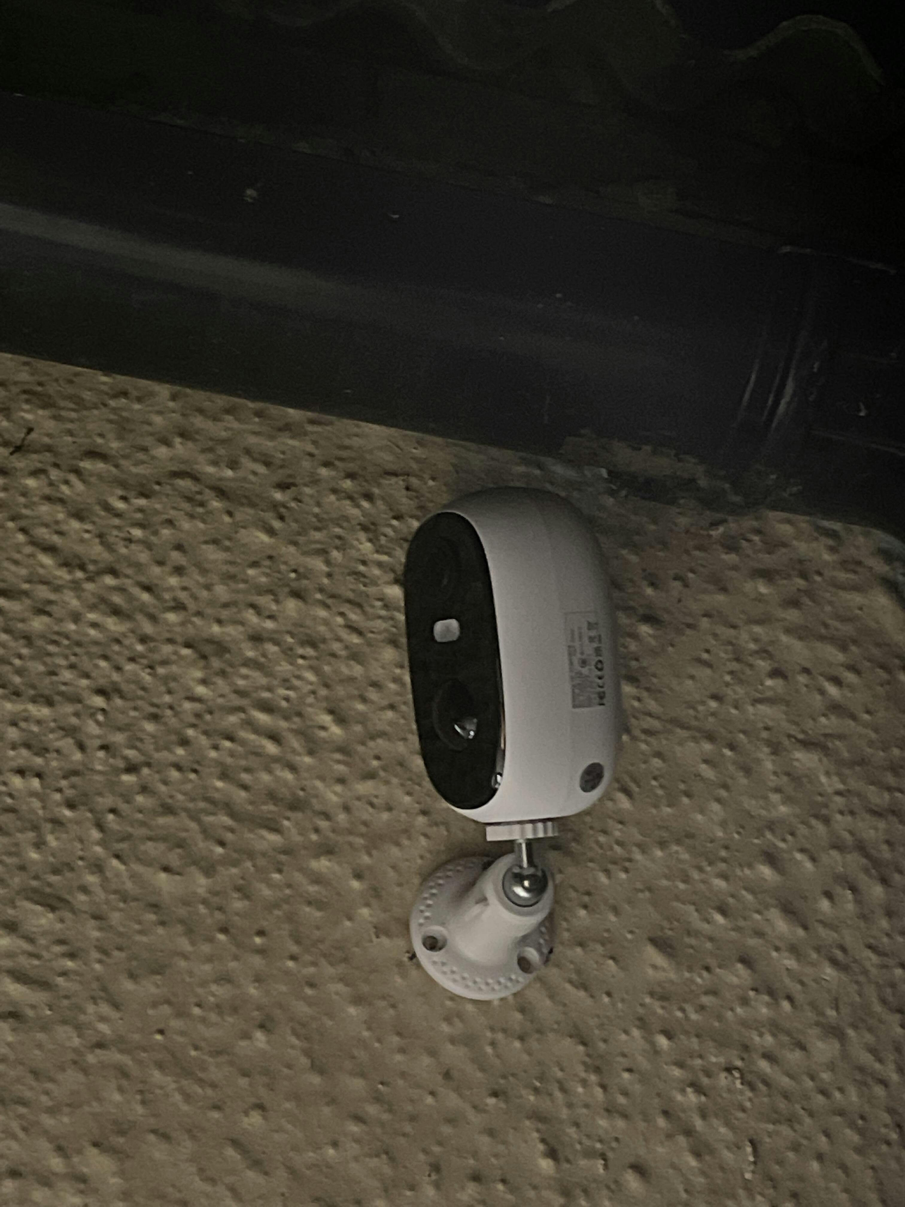 ieGeek ZSGQ1 2K 3MP Wireless IP Surveillance System with Color Night