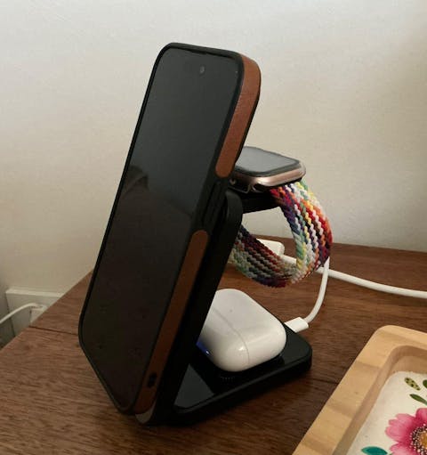 MagCharger - Cargador Inalámbrico Plegable 3 en 1