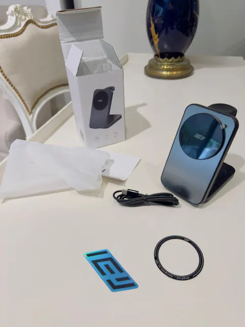 MagCharger - Cargador Inalámbrico Plegable 3 en 1