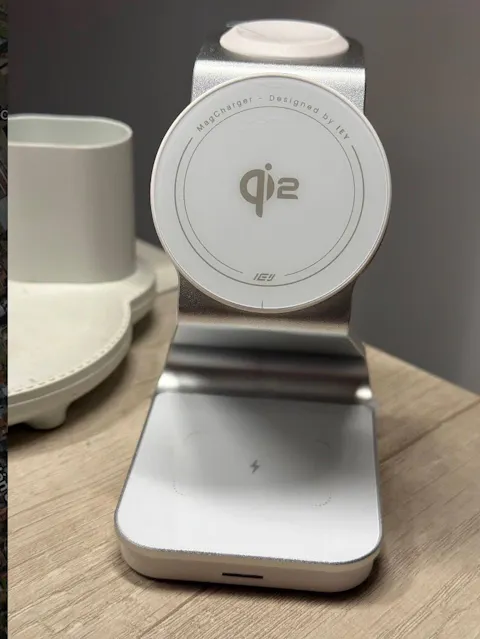 MagCharger Qi2 - Estación de Carga Inalámbrica 3 en 1