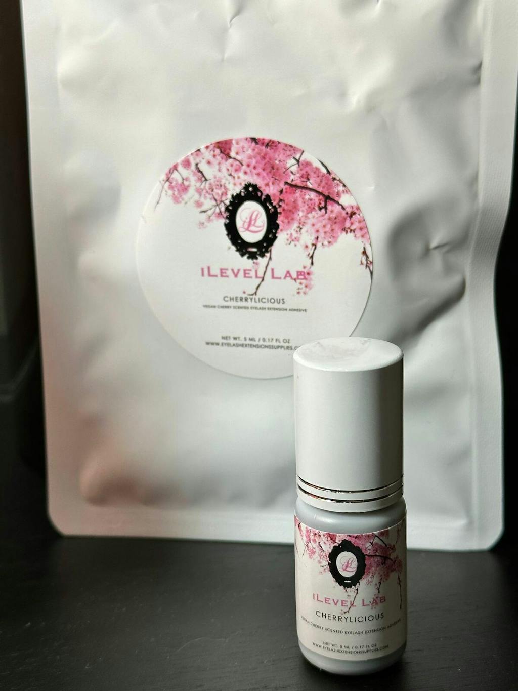 NON SHAKE VOLUME LASH ADHESIVE iLevel Lab