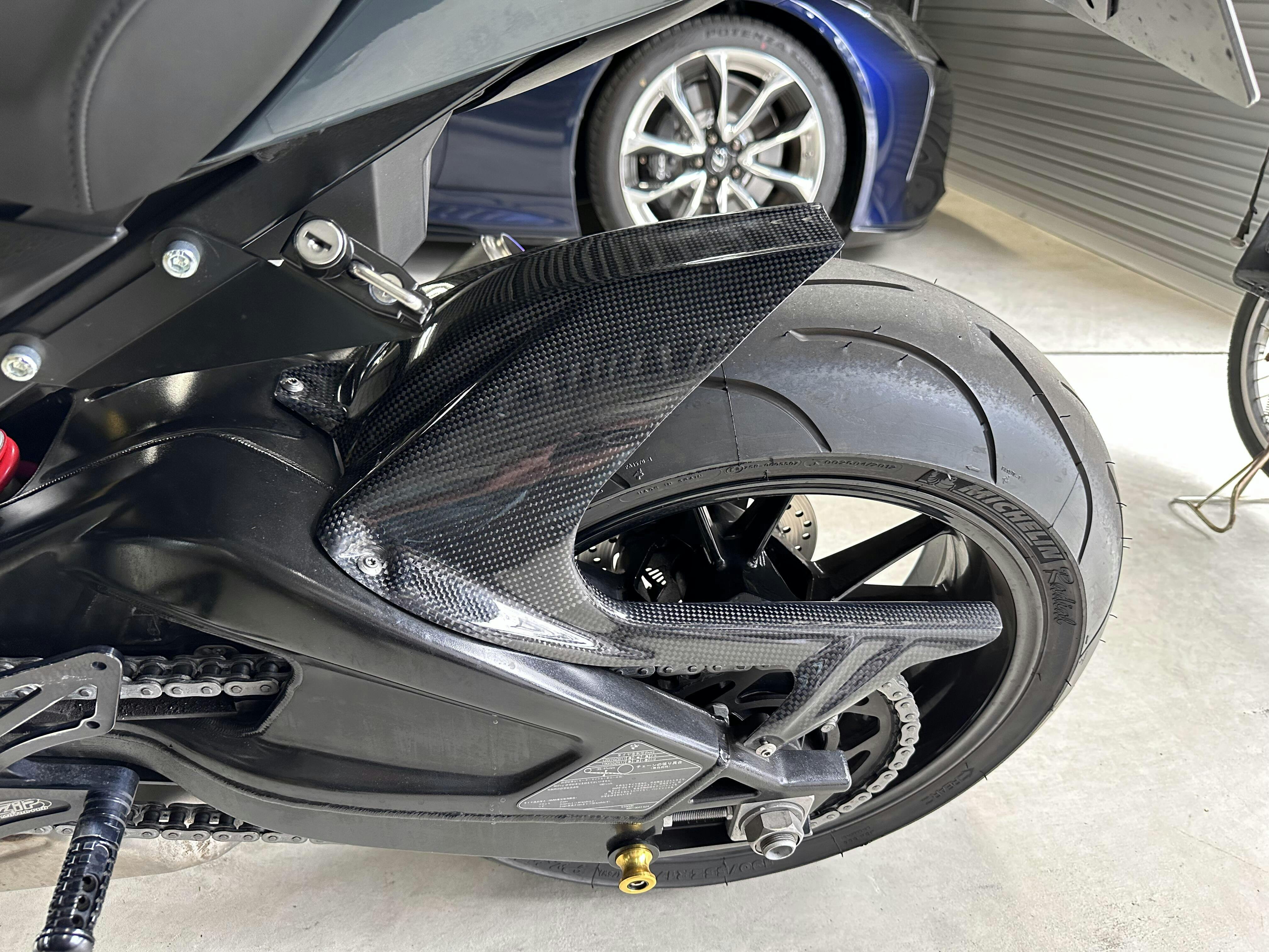 LighTech   ドライカーボン フレームプロテクター 艶あり YZF R6 '